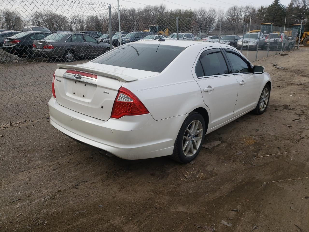 Photo 4 from auction – 2011 FORD FUSION SEL with VIN 3FAHP0JA3BR108384