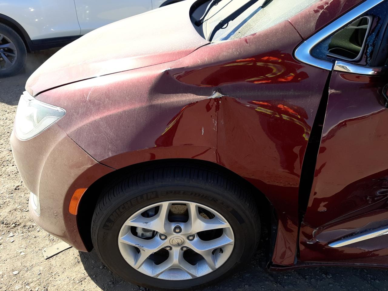 صورة رقم 10 من المزاد - 2018 CHRYSLER PACIFICA T مع VIN 2C4RC1EG5JR111368
