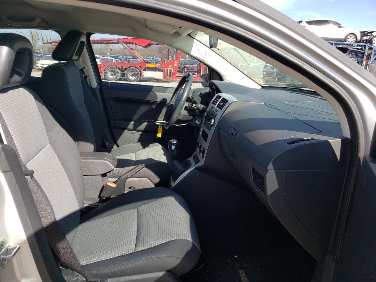 Photo 5 from auction – 2008 DODGE CALIBER SX with VIN 1B3HB48C58D556703