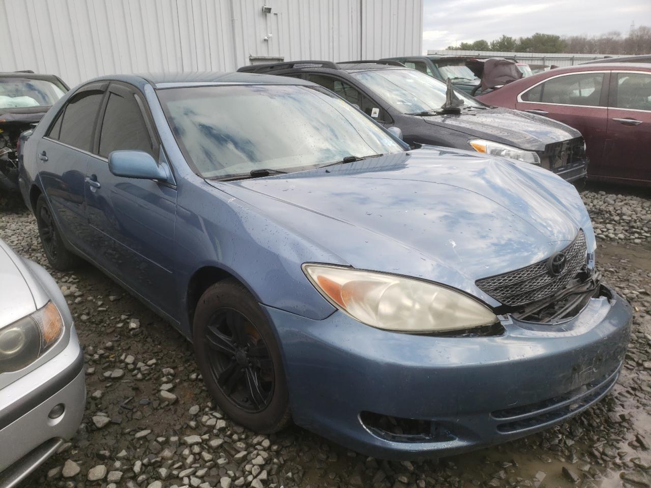 TOYOTA CAMRY LE 2002 with VIN 4T1BE32K02U597815 - Photo from auction