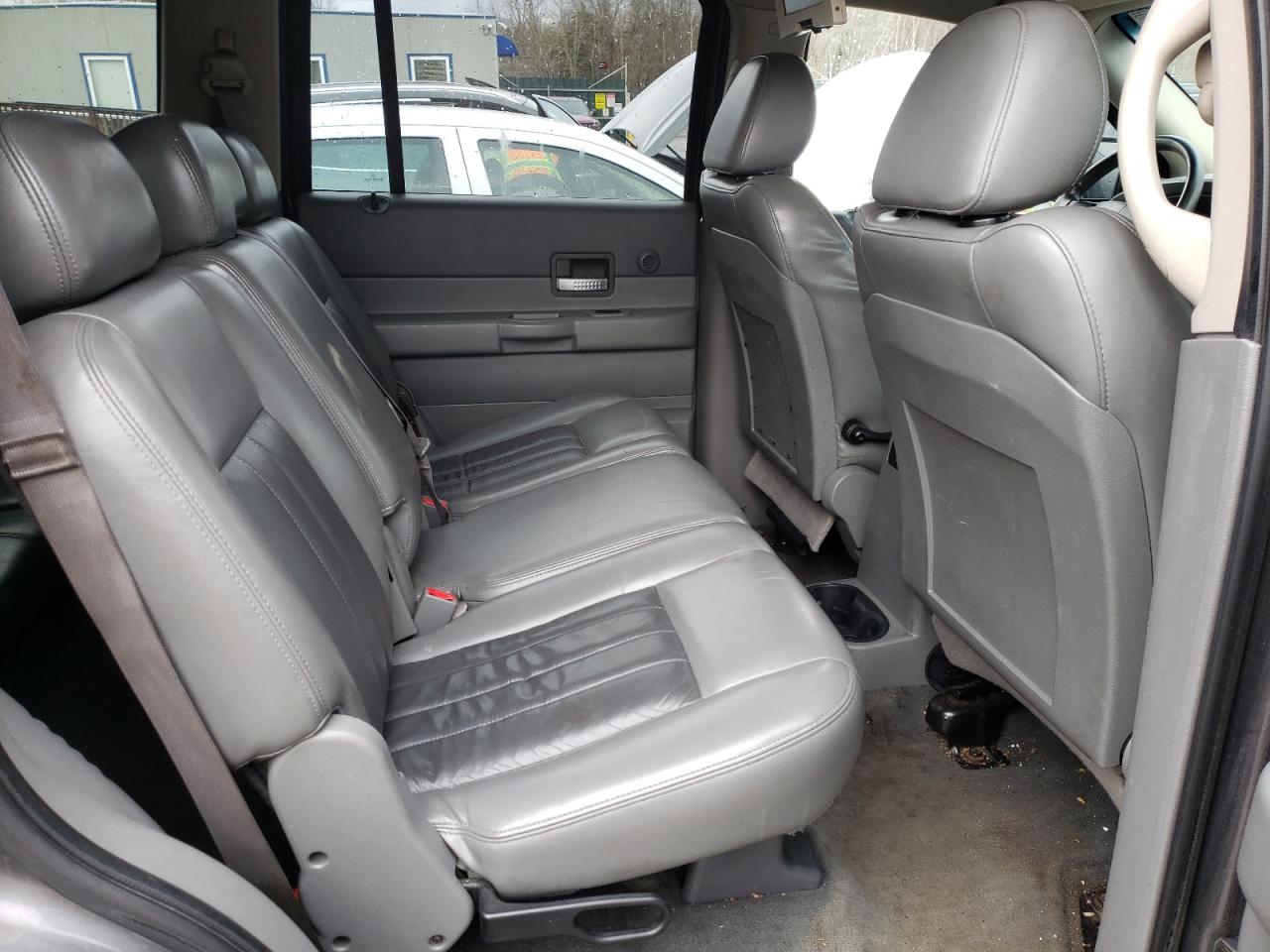 Photo 6 from auction – 2004 DODGE DURANGO LI with VIN 1D4HB58DX4F219927