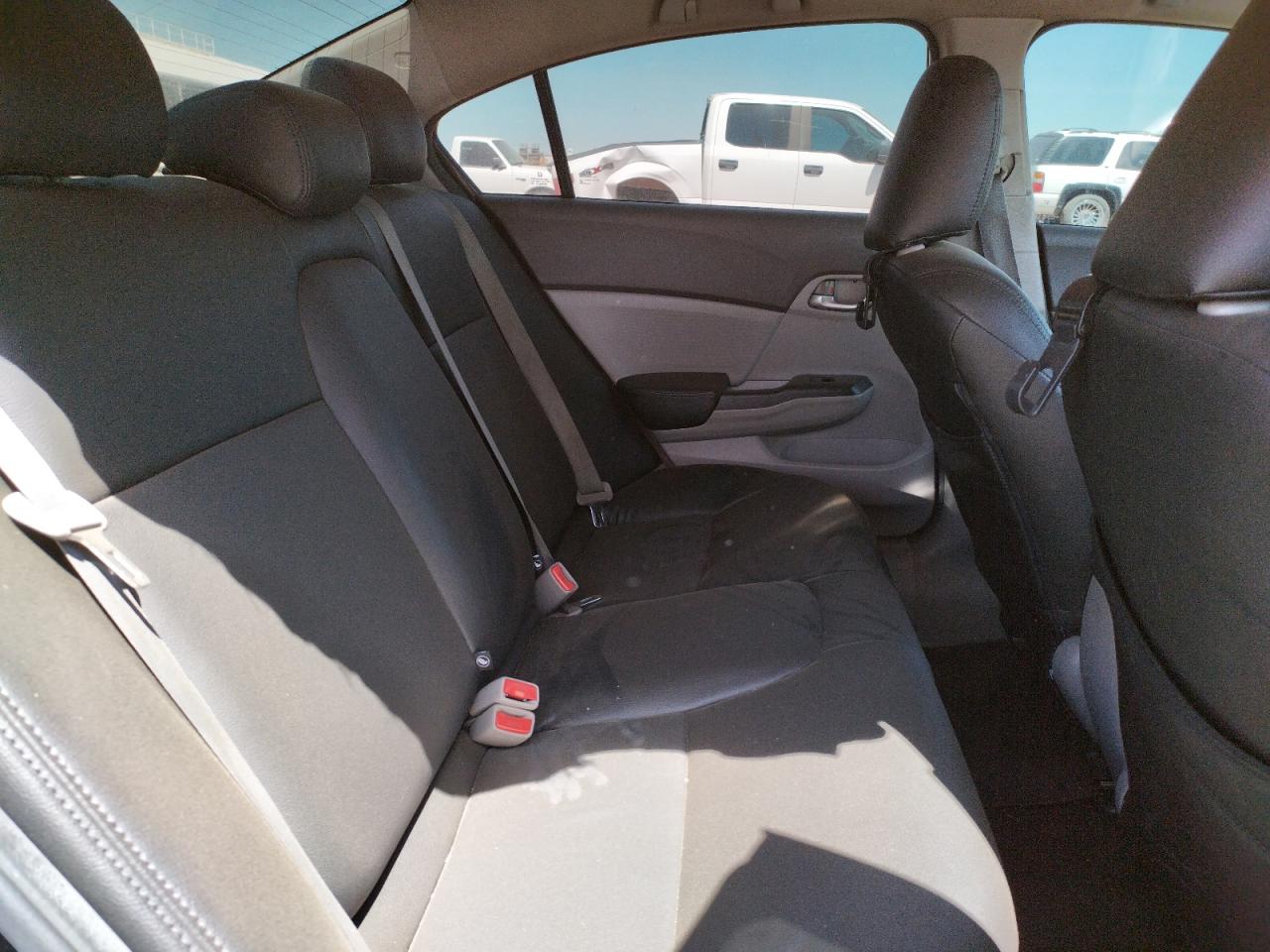Photo 6 from auction – 2012 HONDA CIVIC LX with VIN 19XFB2F5XCE335443