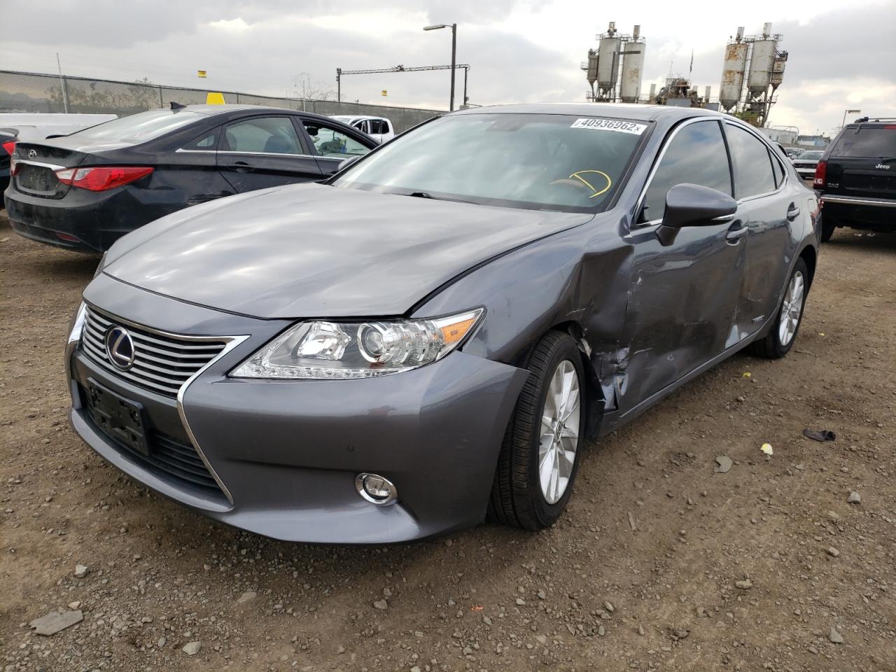 Photo 2 from auction – 2015 LEXUS ES 300H with VIN JTHBW1GG5F2098888