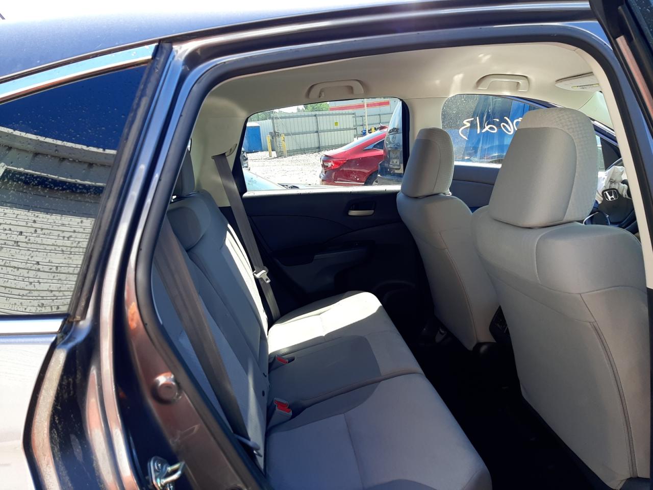 Photo 6 from auction – 2016 HONDA CR-V SE with VIN 2HKRM3H46GH514758
