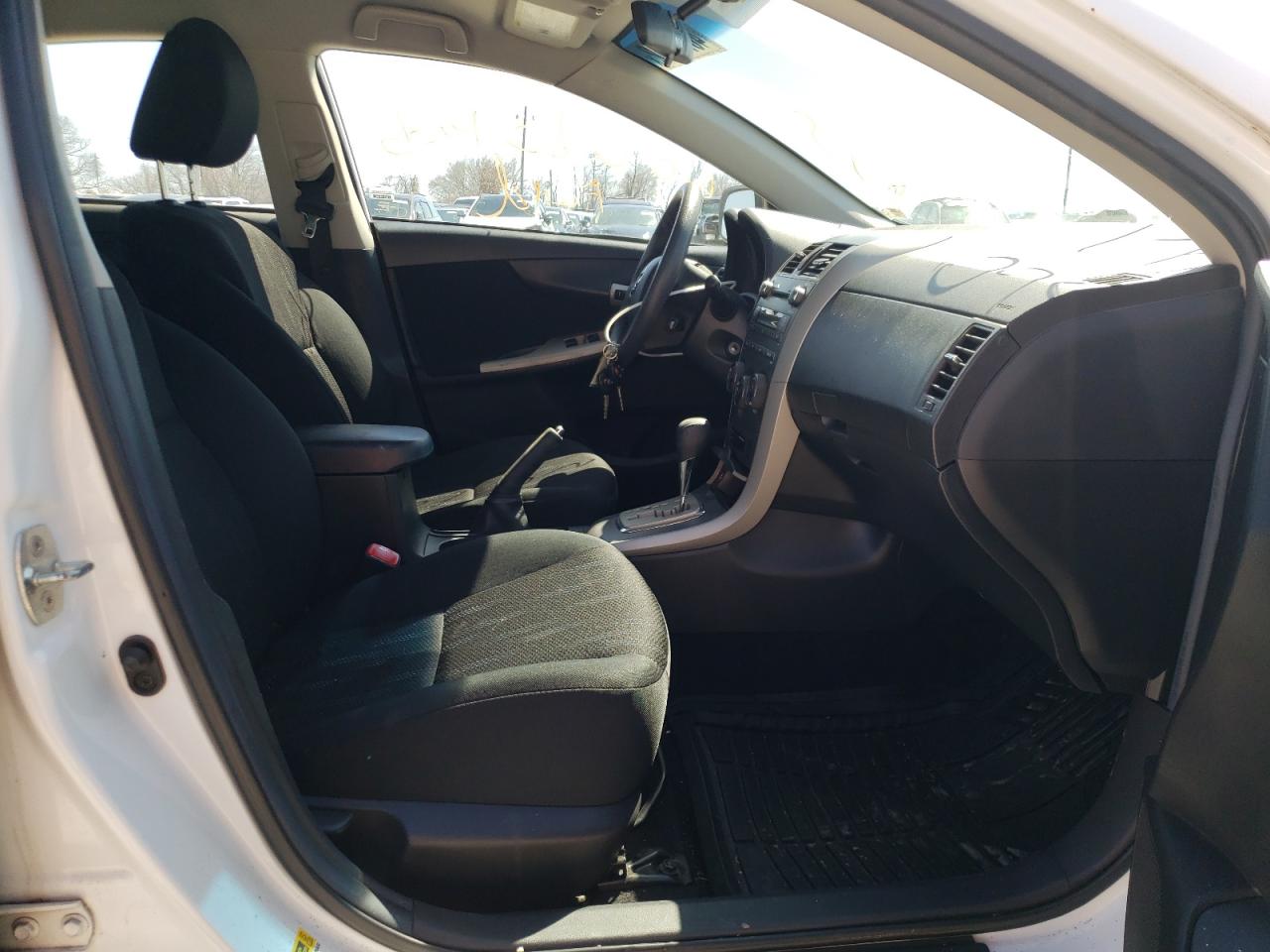 Photo 5 from auction – 2011 TOYOTA COROLLA BA with VIN 2T1BU4EE0BC685599