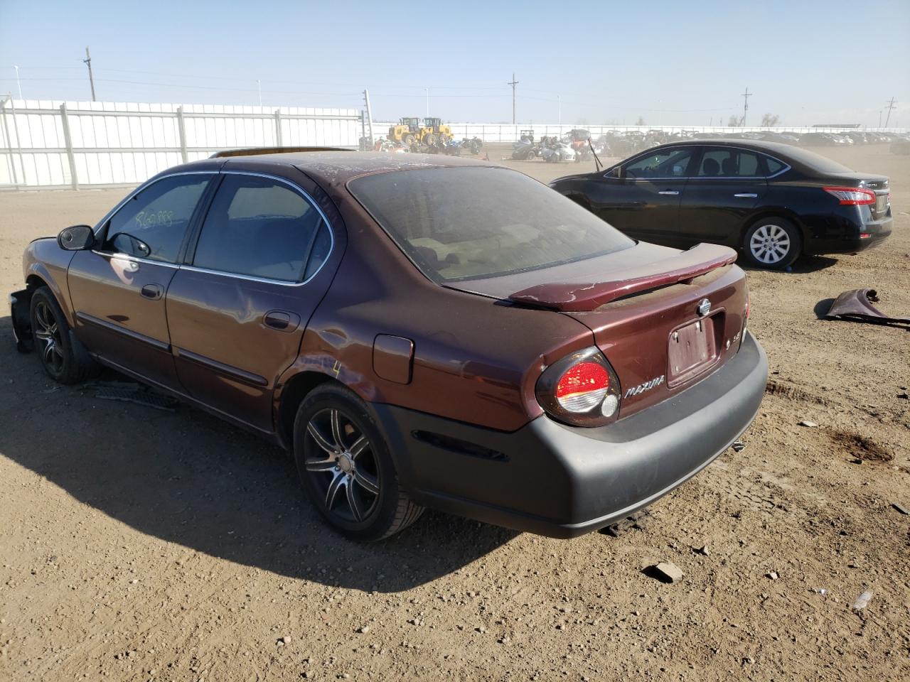 Photo 3 from auction – 2000 NISSAN MAXIMA GLE with VIN JN1CA31D7YT545915