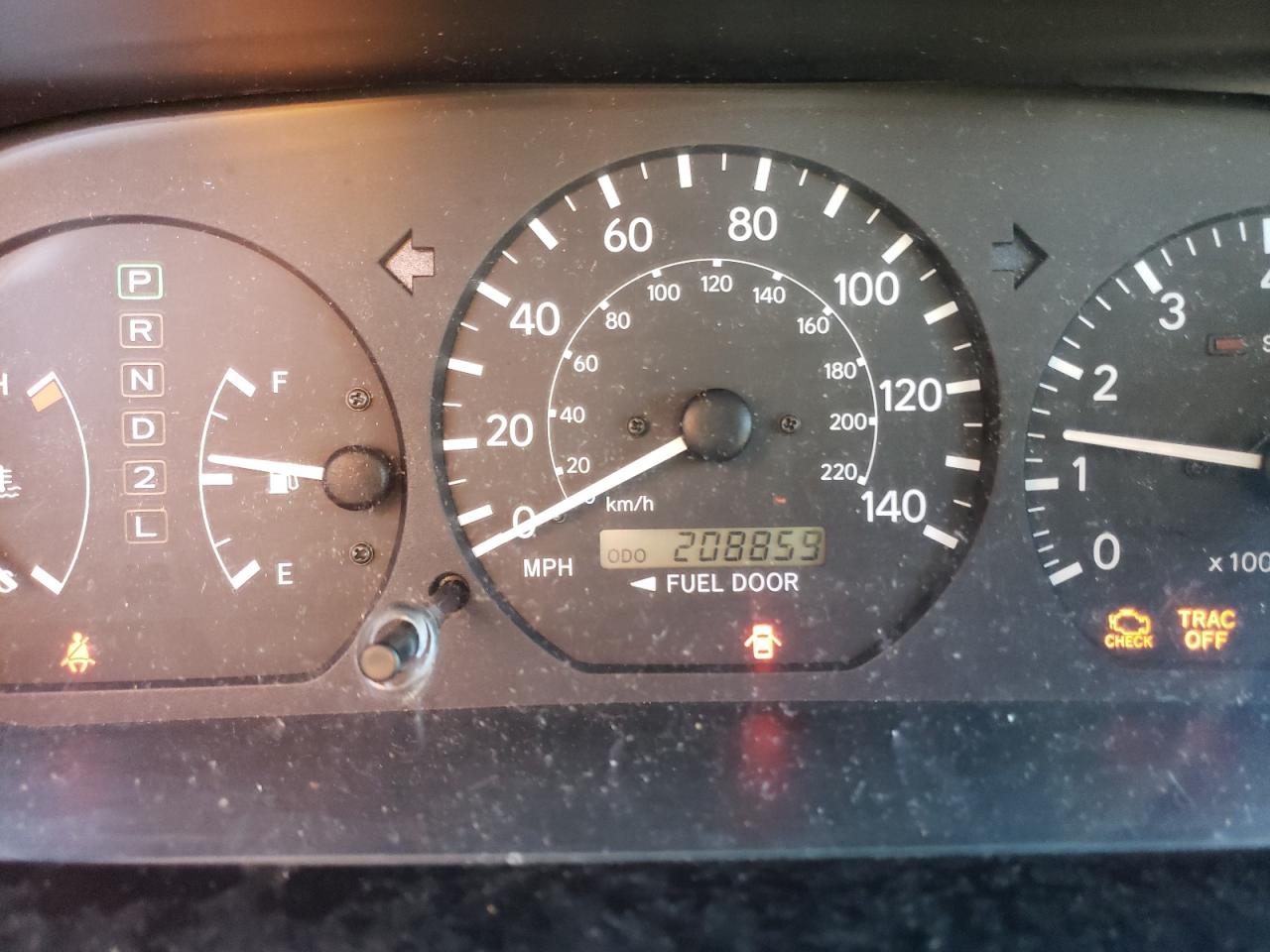 Photo 8 from auction – 2001 TOYOTA CAMRY with VIN 4T1BF28K01U960871