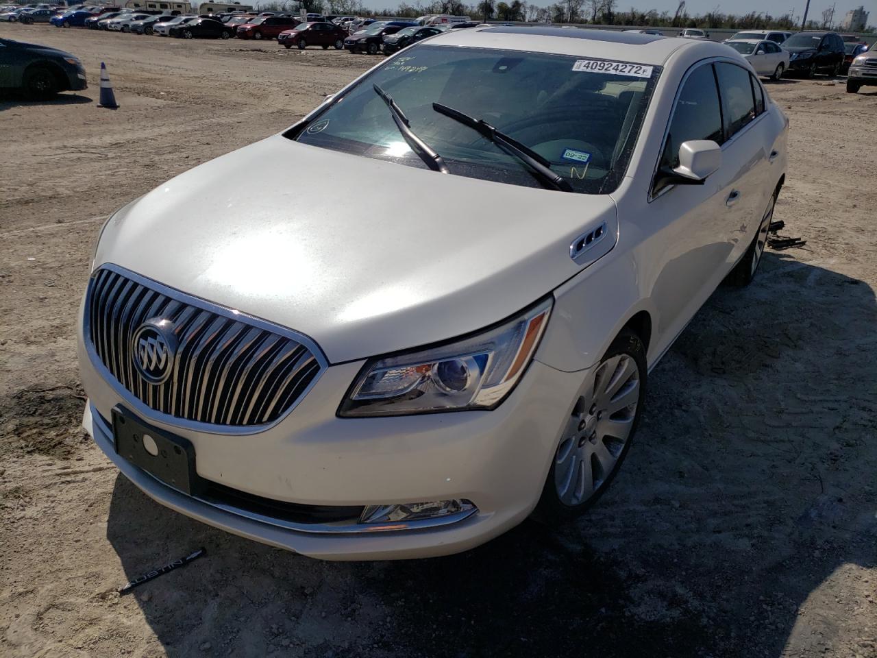 Photo 2 from auction – 2014 BUICK LACROSSE with VIN 1G4GC5G37EF149248