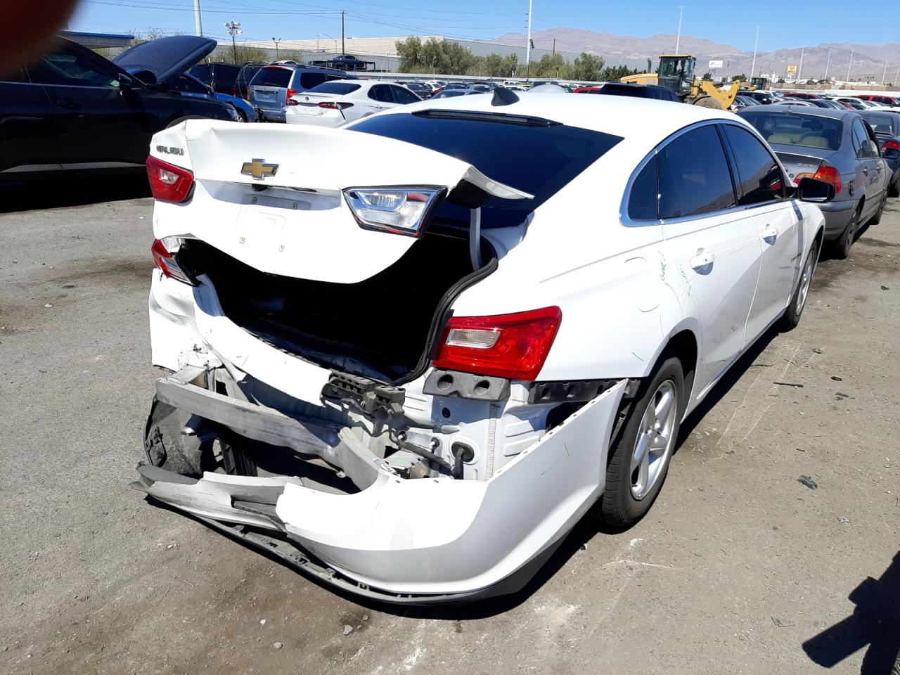 Photo 4 from auction – 2017 CHEVROLET MALIBU LS with VIN 1G1ZB5ST0HF155008