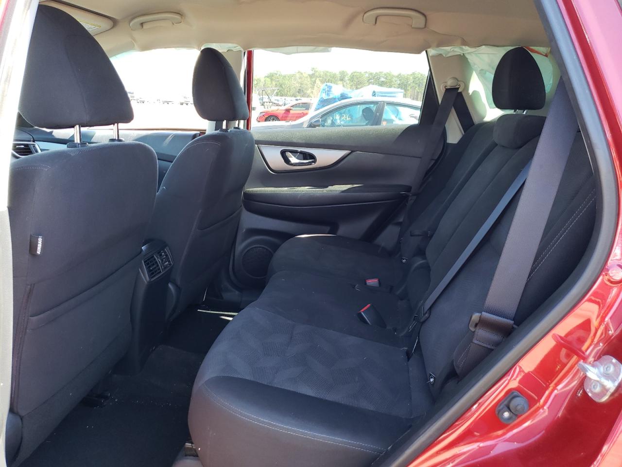 Photo 6 from auction – 2016 NISSAN ROGUE S with VIN KNMAT2MT5GP610506