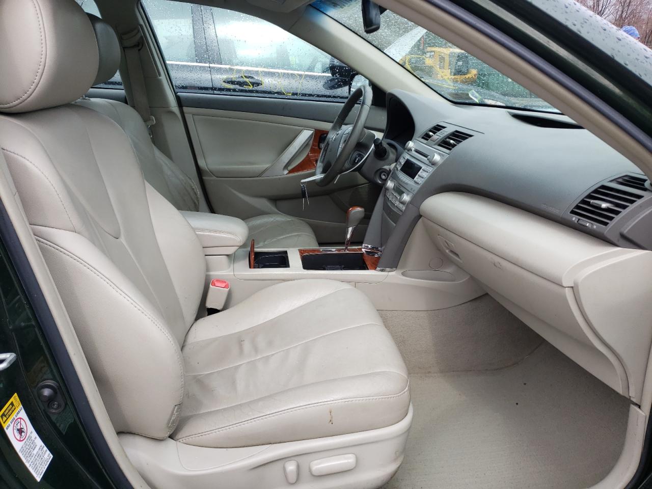Photo 5 from auction – 2011 TOYOTA CAMRY with VIN 4T1BF3EK8BU592113