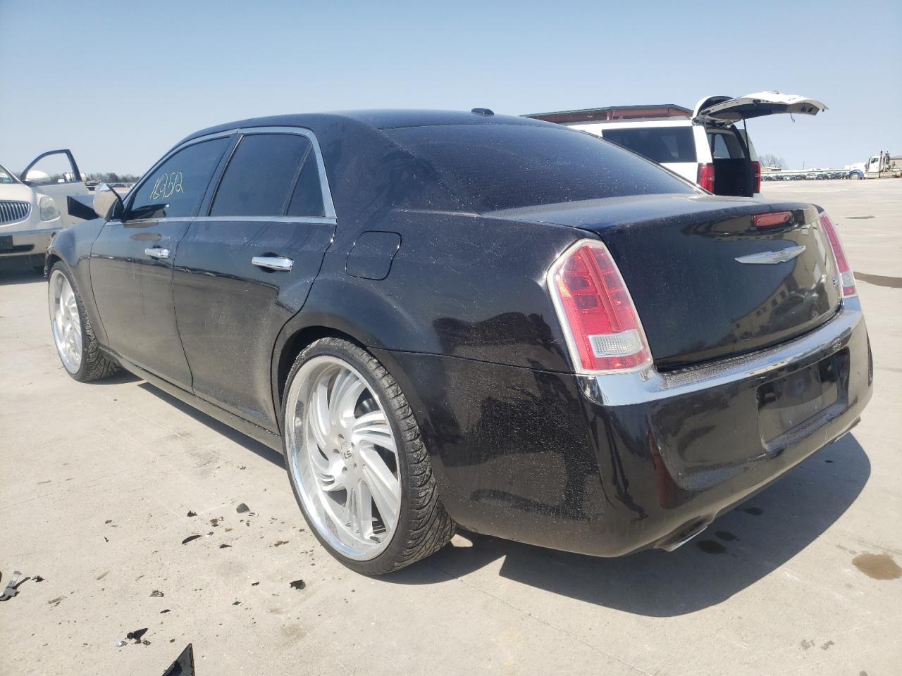 Photo 3 from auction – 2011 CHRYSLER 300 LIMITE with VIN 2C3CA5CG0BH546008