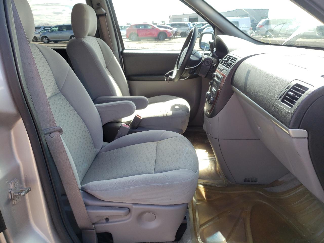 Photo 5 from auction – 2007 CHEVROLET UPLANDER L with VIN 1GNDV23WX7D136726