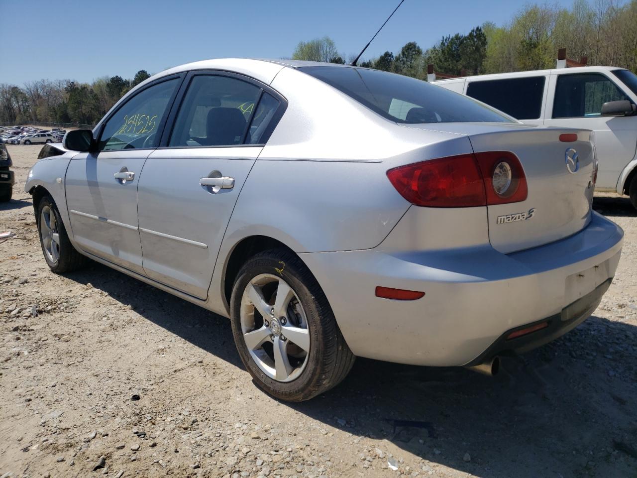 Photo 3 from auction – 2006 MAZDA 3 I with VIN JM1BK12F761453125