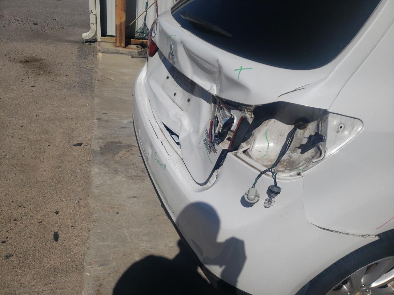 Photo 9 from auction – 2015 MITSUBISHI OUTLANDER with VIN 4A4AP4AU4FE015243