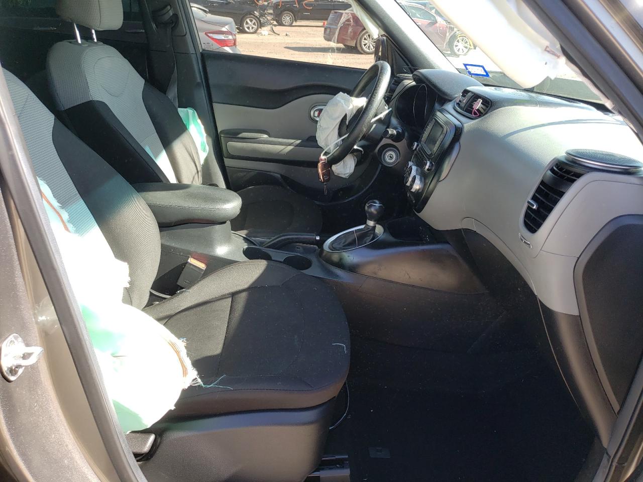 Photo 5 from auction – 2017 KIA SOUL with VIN KNDJN2A28H7473486