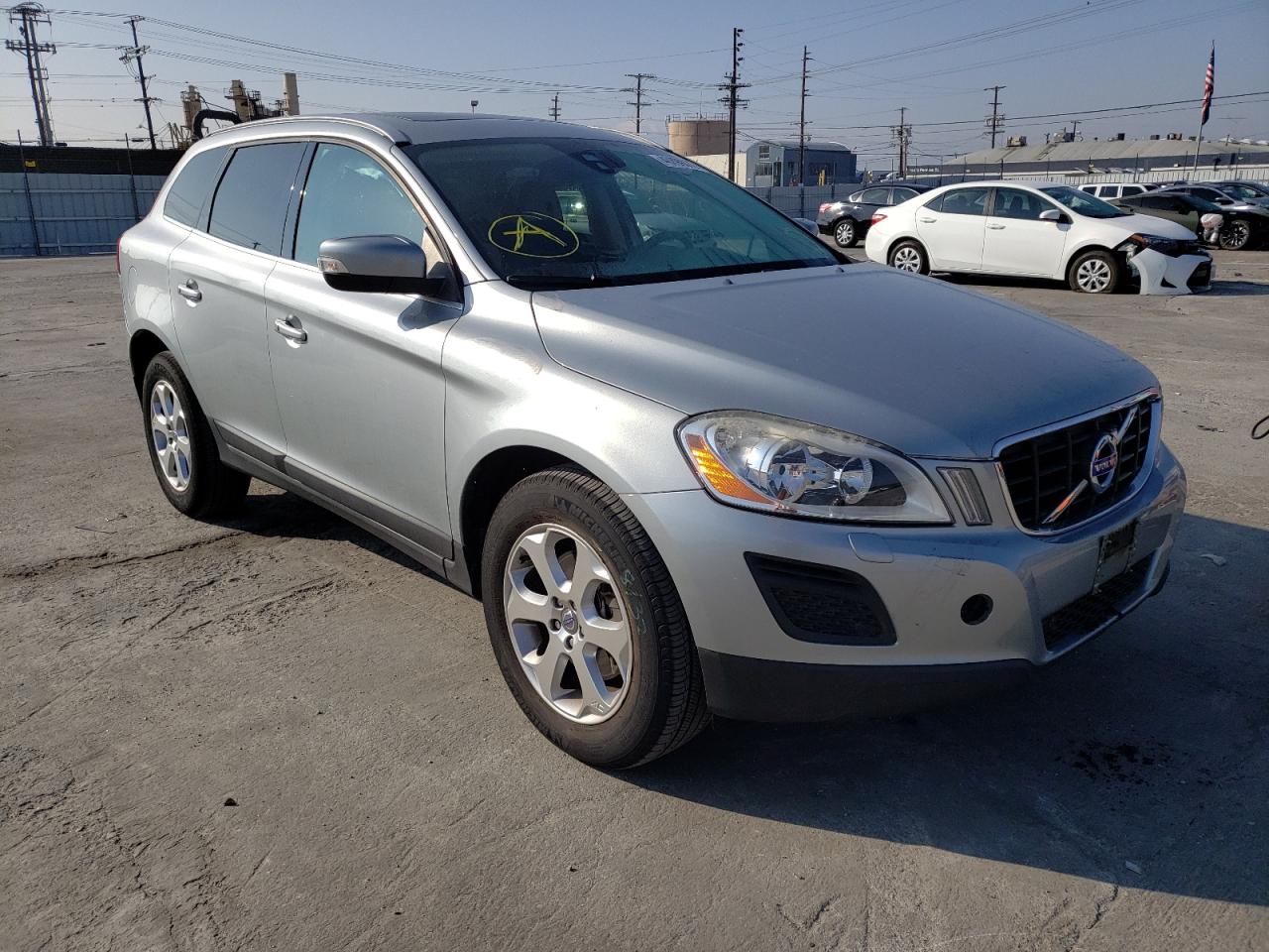 VOLVO XC60 3.2 2013 with VIN YV4940DL9D2429225 - Photo from auction