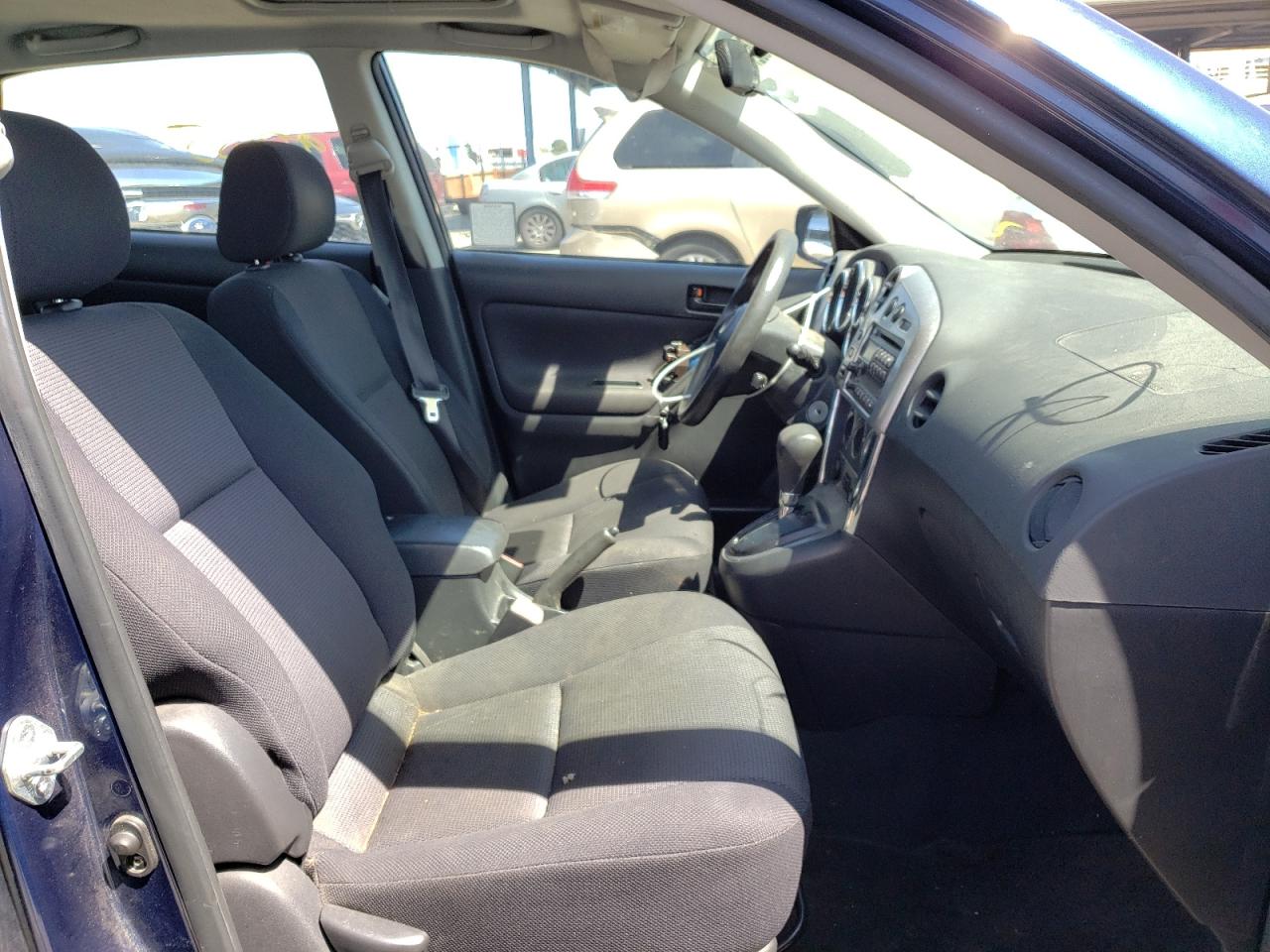 Photo 5 from auction – 2005 PONTIAC VIBE with VIN 5Y2SL668X5Z422764