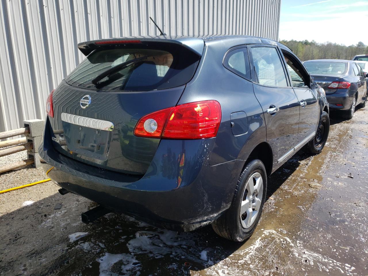 Photo 4 from auction – 2013 NISSAN ROGUE S with VIN JN8AS5MT3DW532530