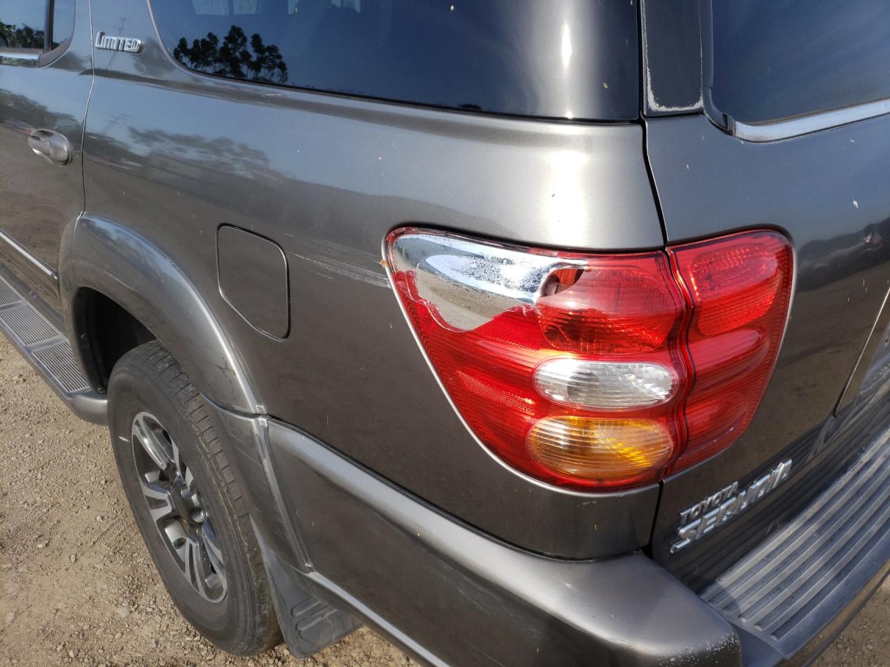 Photo 9 from auction – 2004 TOYOTA SEQUOIA LI with VIN 5TDZT38A94S212475