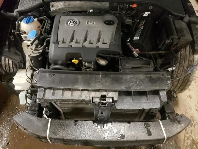 Photo 7 from auction – 2014 VOLKSWAGEN PASSAT SE with VIN 1VWBN7A32EC105847