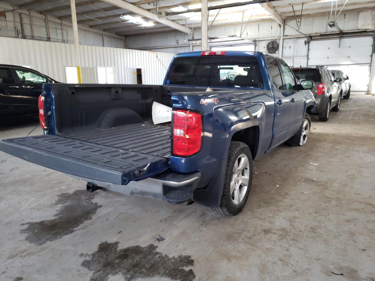 Photo 4 from auction – 2015 CHEVROLET SILVERADO with VIN 1GCVKREC8FZ256432