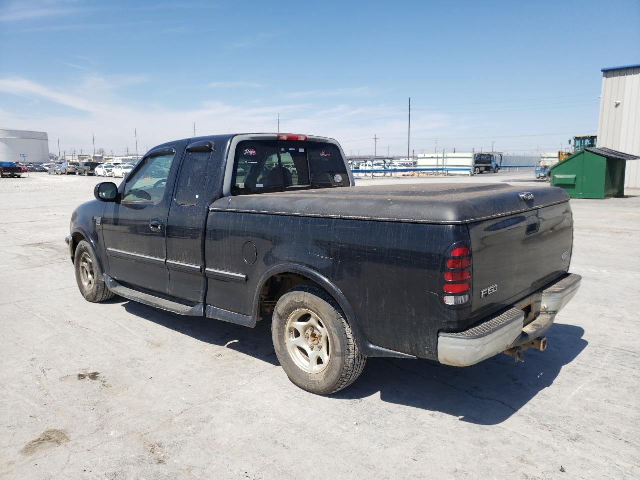 Photo 3 from auction – 1998 FORD F150 with VIN 1FTRX17L5WNB97560
