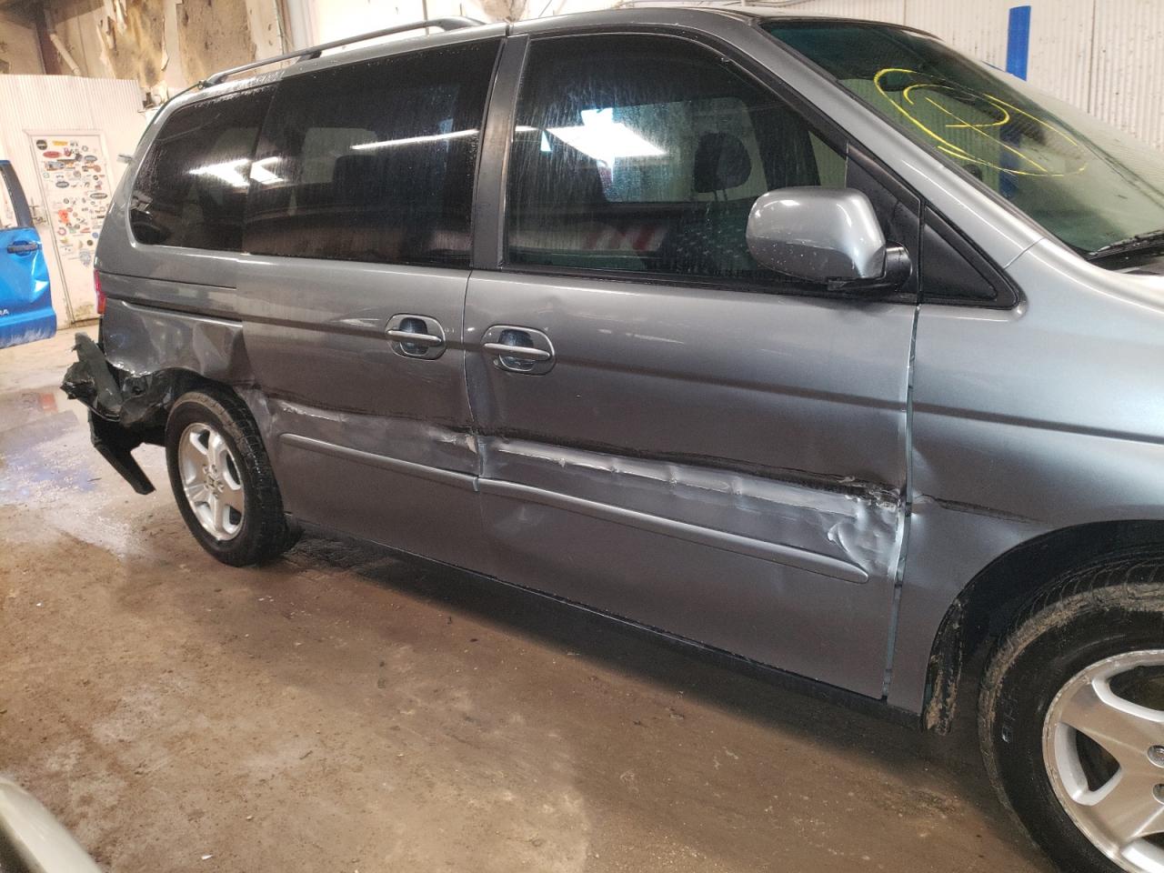 Photo 9 from auction – 2001 HONDA ODYSSEY EX with VIN 2HKRL18671H607241