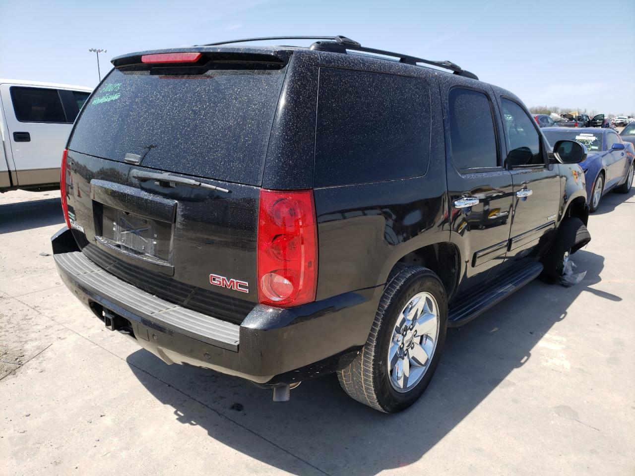 Photo 4 from auction – 2012 GMC YUKON SLE with VIN 1GKS1AE03CR263897