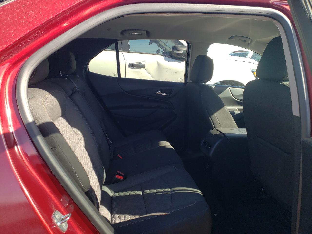 Photo 6 from auction – 2019 CHEVROLET EQUINOX LT with VIN 2GNAXUEV9K6288632