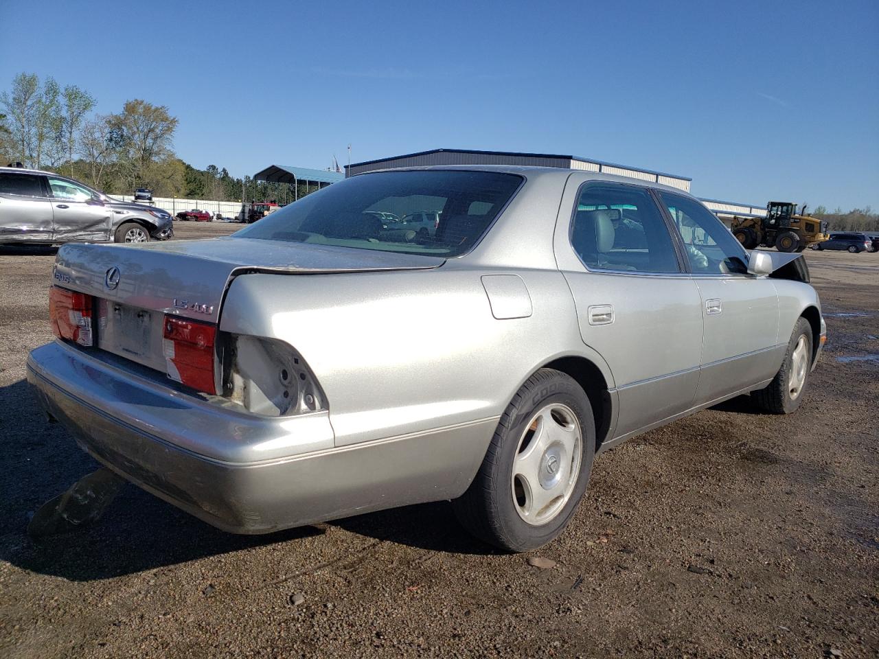 Photo 4 from auction – 2000 LEXUS LS 400 with VIN JT8BH28F4Y0179756