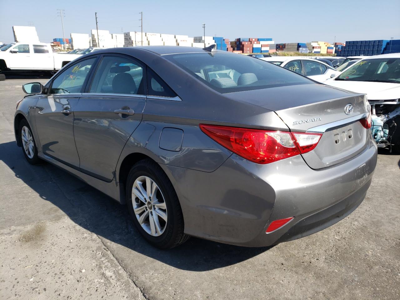 Photo 3 from auction – 2014 HYUNDAI SONATA GLS with VIN 5NPEB4AC6EH841704