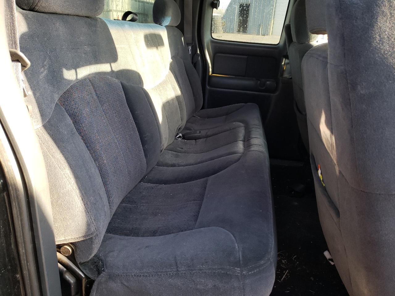 Photo 6 from auction – 2001 CHEVROLET SILVERADO with VIN 2GCEC19V911273333