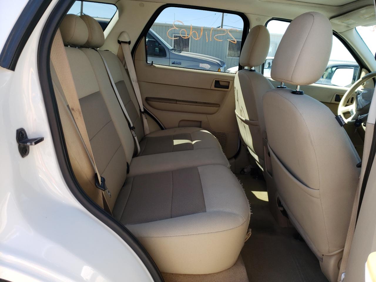 Photo 6 from auction – 2008 FORD ESCAPE XLT with VIN 1FMCU03148KE11113