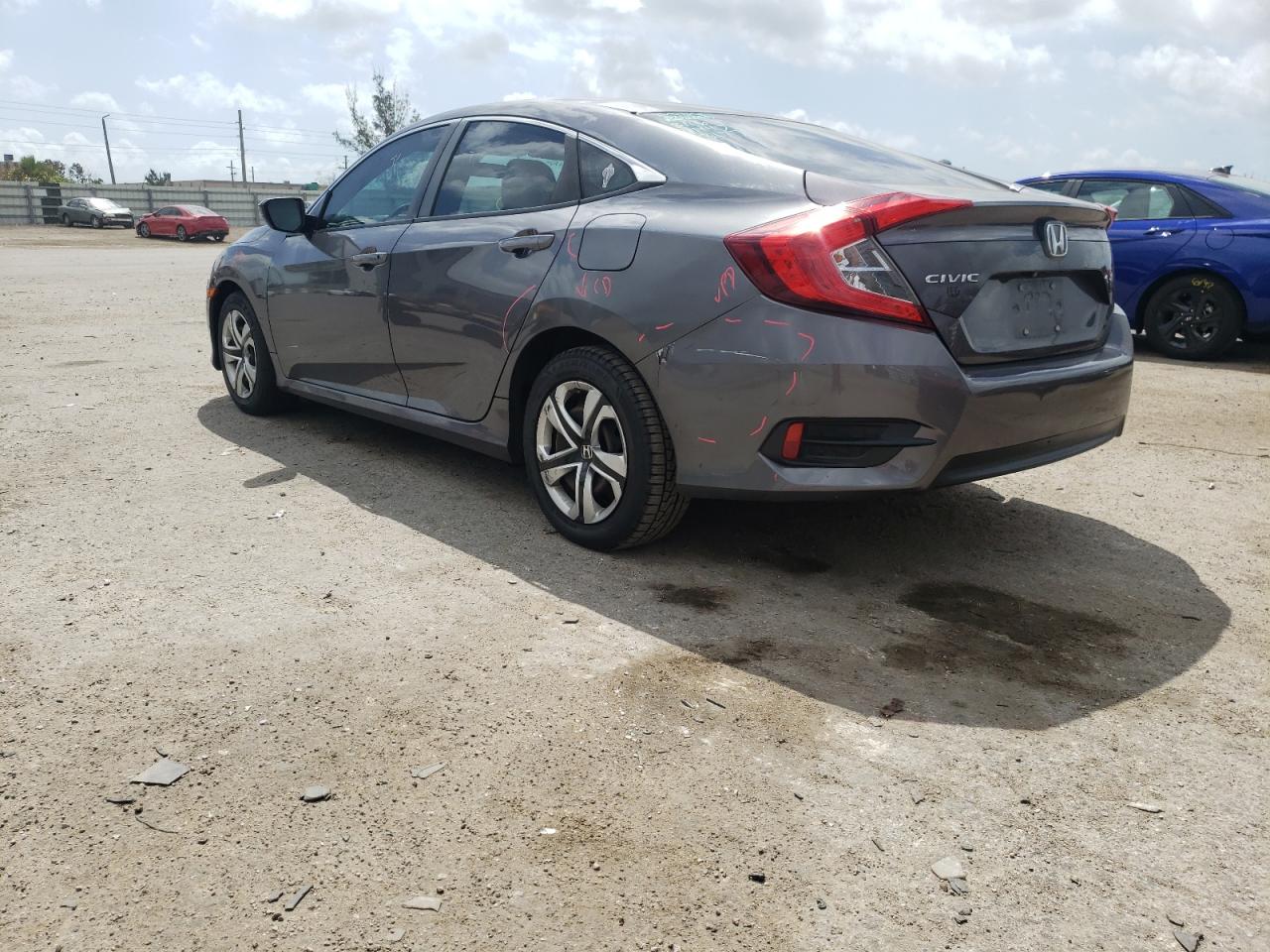 Photo 3 from auction – 2017 HONDA CIVIC LX with VIN 19XFC2F52HE041099