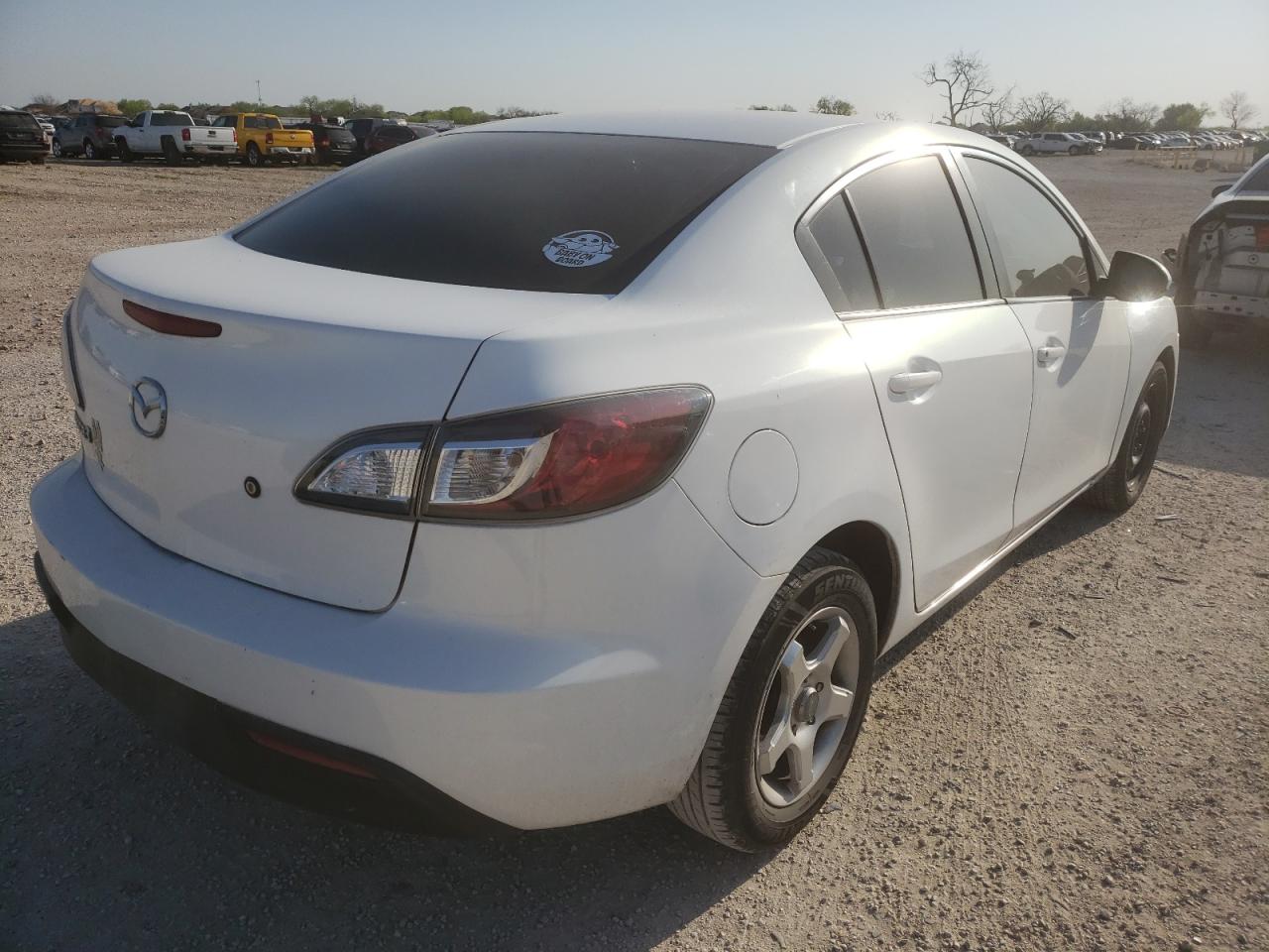 Photo 4 from auction – 2010 MAZDA 3 I with VIN JM1BL1SF1A1242346