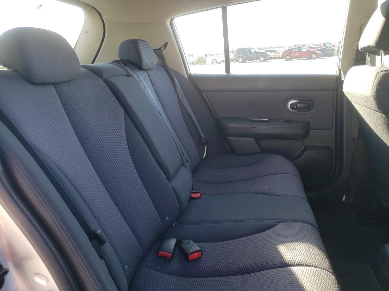 Photo 6 from auction – 2009 NISSAN VERSA S with VIN 3N1BC13E49L413538