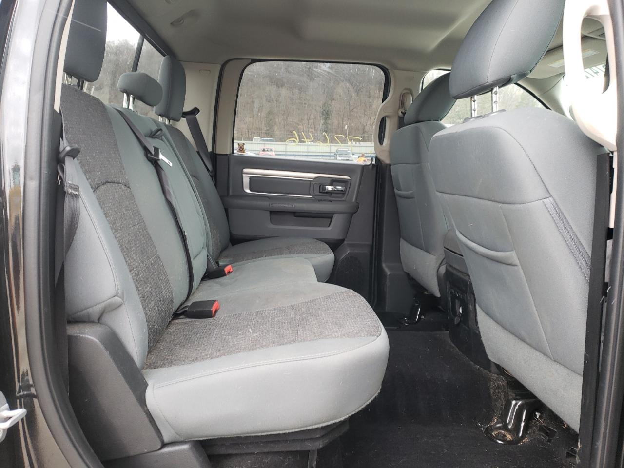 Photo 6 from auction – 2017 RAM 1500 SLT with VIN 1C6RR7LG7HS599890