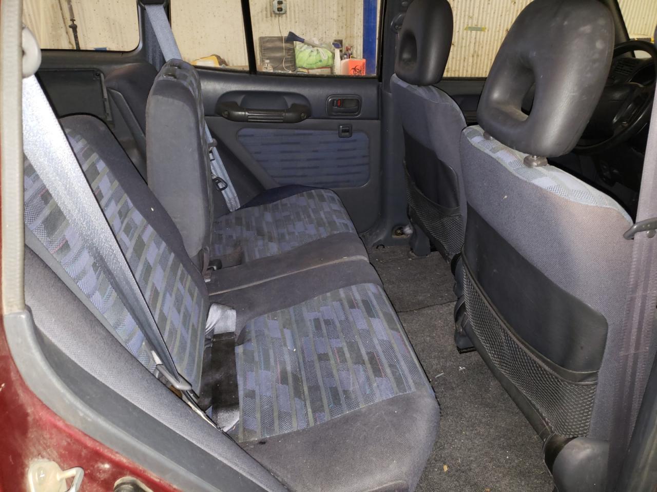 Photo 6 from auction – 1997 TOYOTA RAV4 with VIN JT3GP10V3V7007474