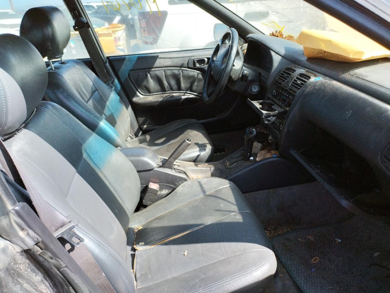 Photo 5 from auction – 1998 SUBARU LEGACY 30T with VIN 4S3BG6854W7652109
