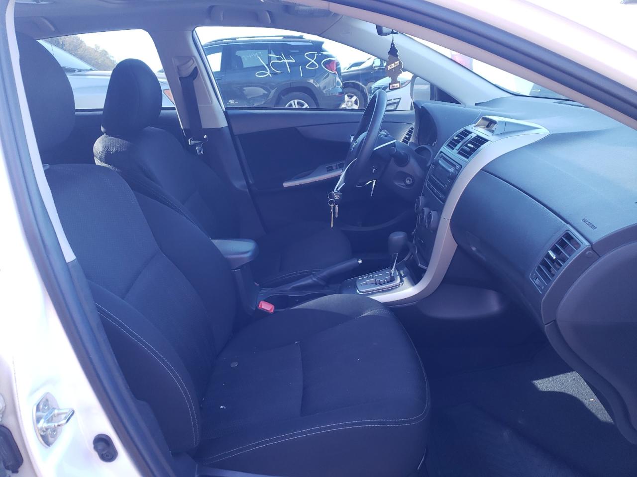Photo 5 from auction – 2012 TOYOTA COROLLA BA with VIN 2T1BU4EE2CC864650