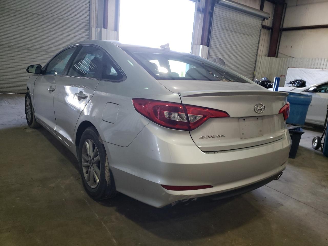 Photo 3 from auction – 2015 HYUNDAI SONATA SE with VIN 5NPE24AF4FH057713
