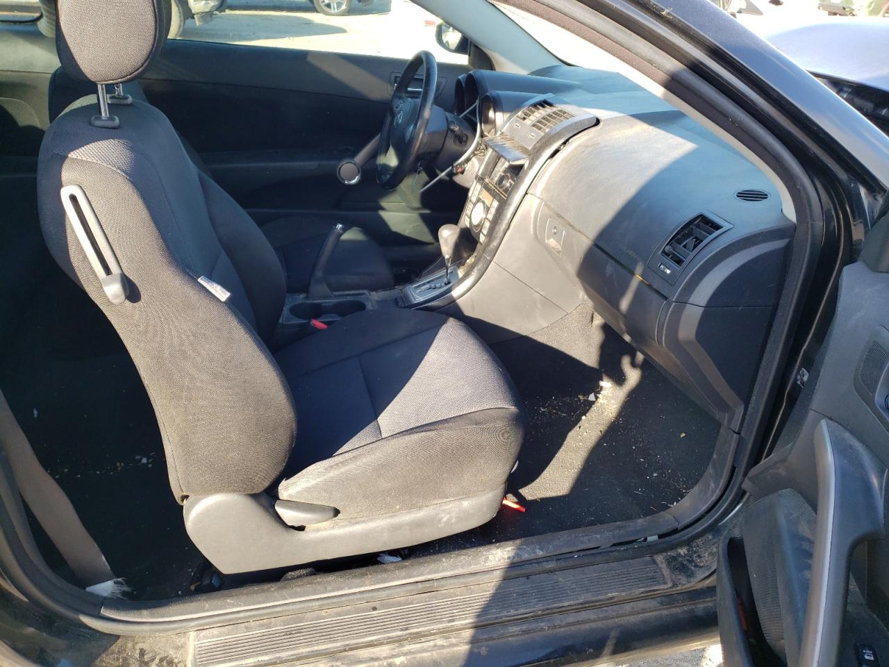 Photo 5 from auction – 2010 SCION TC with VIN JTKDE3B79A0319082