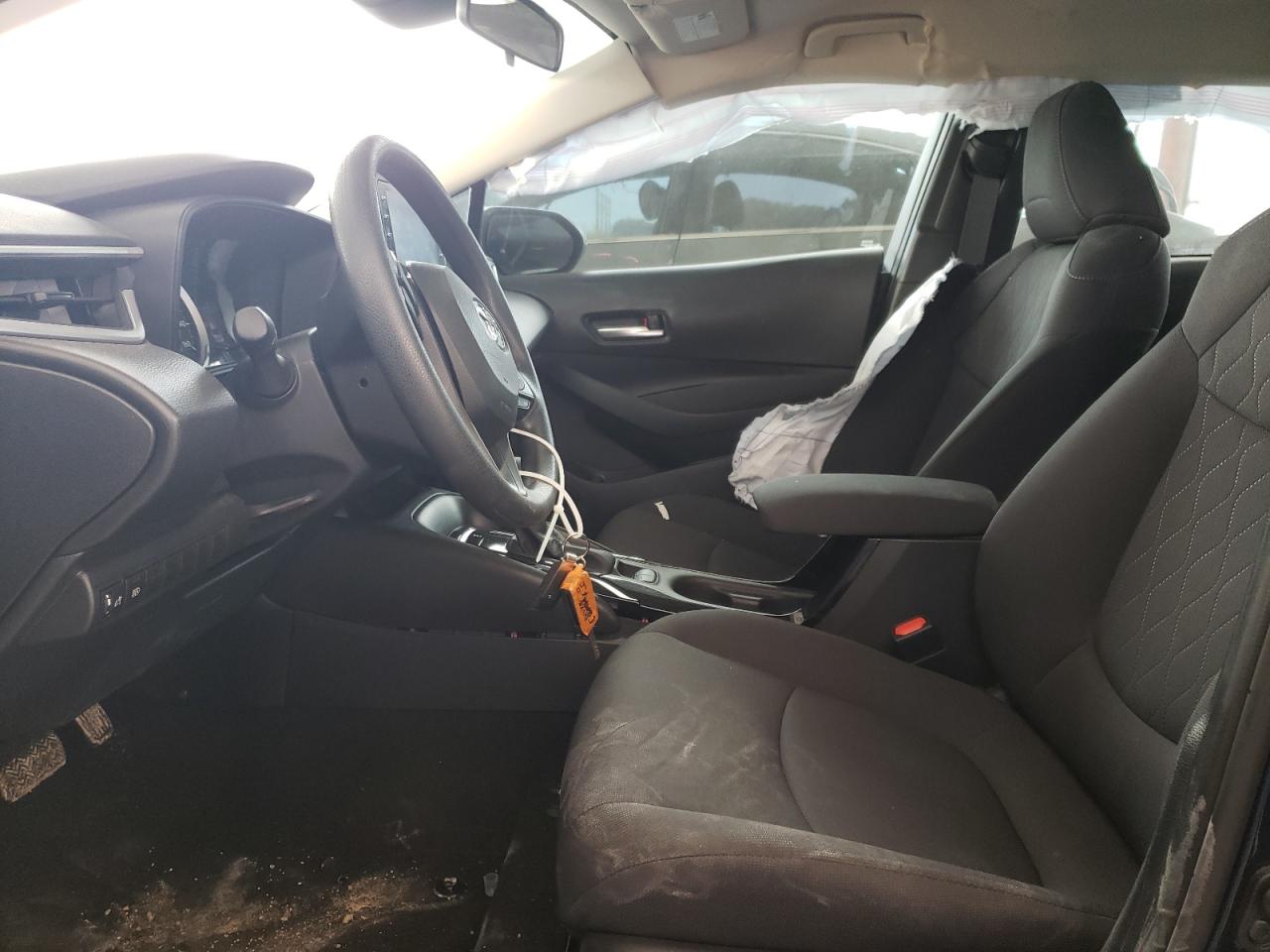 Photo 5 from auction – 2021 TOYOTA COROLLA LE with VIN 5YFEPMAE1MP252791