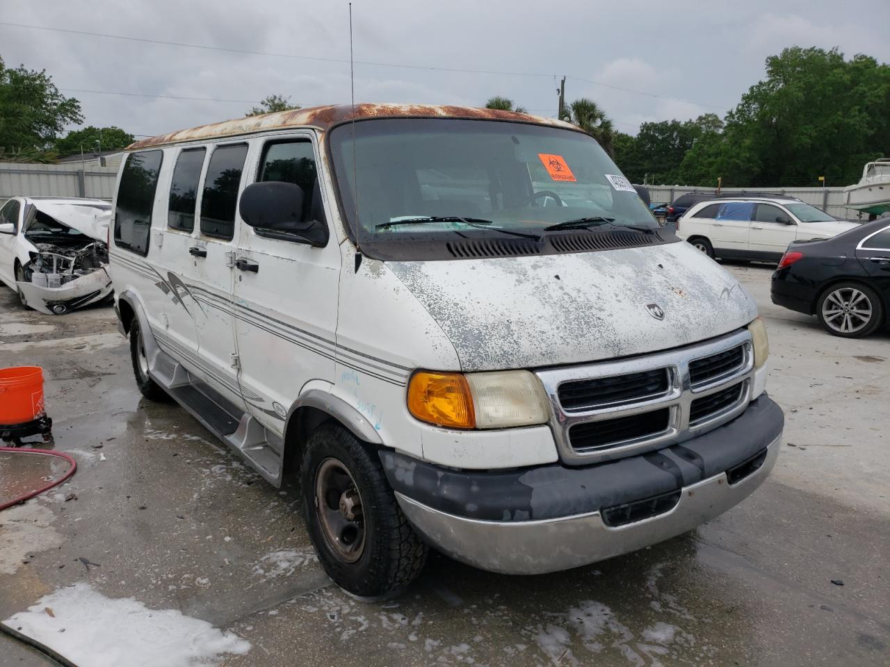 DODGE RAM VAN B1 2002 with VIN 2B6HB11Y22K143951 - Photo from auction