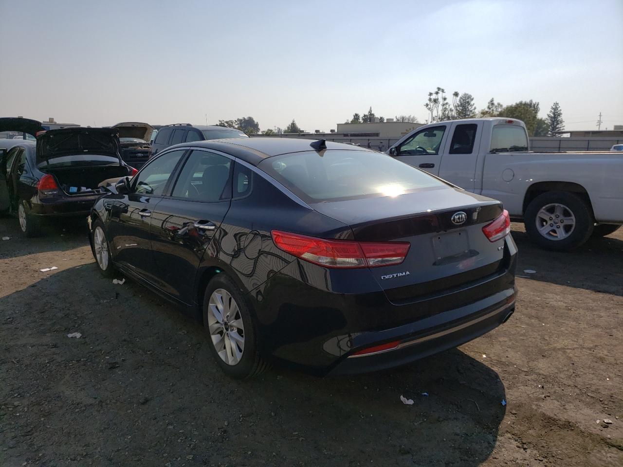 Photo 3 from auction – 2016 KIA OPTIMA EX with VIN 5XXGU4L32GG087439