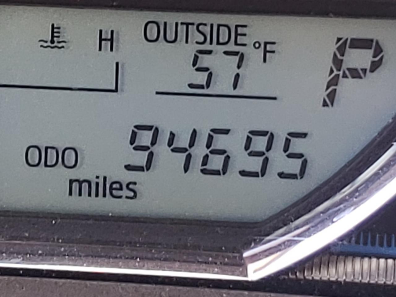 Photo 8 from auction – 2013 TOYOTA RAV4 LIMIT with VIN 2T3YFREV8DW016359