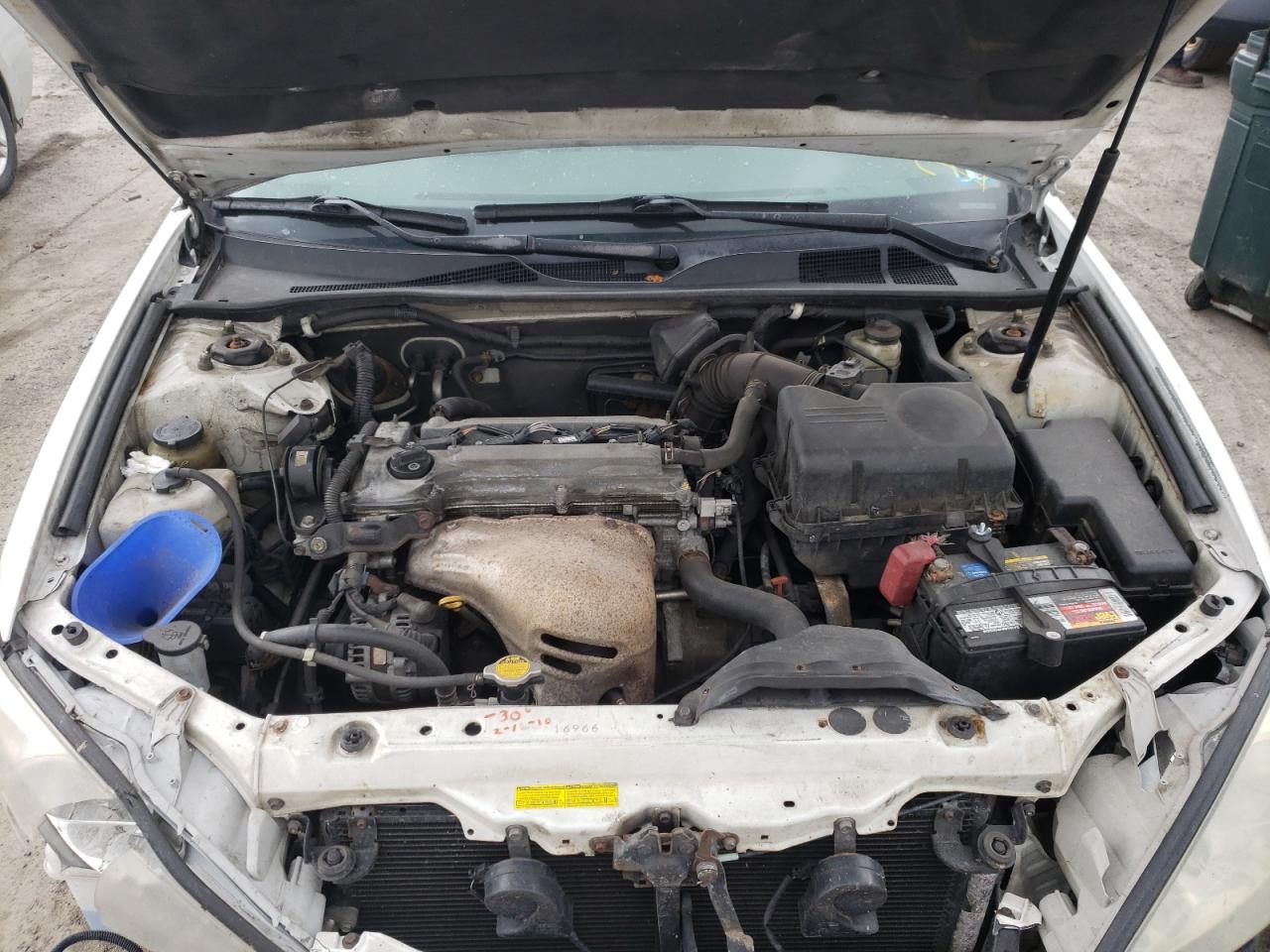Photo 7 from auction – 2004 TOYOTA CAMRY LE with VIN 4T1BE32K74U262392