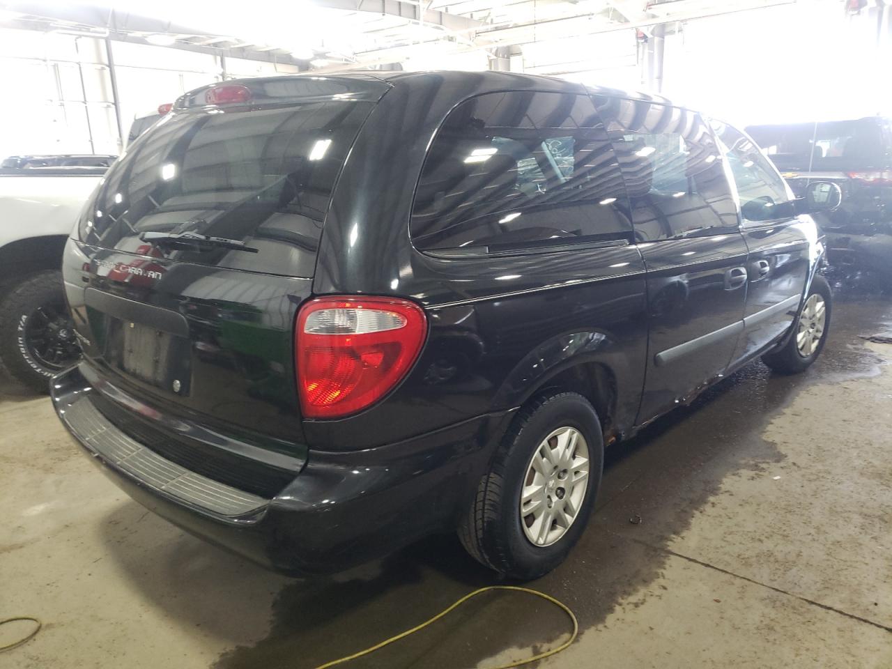 Photo 4 from auction – 2006 DODGE GRAND CARA with VIN 1D4GP24R46B663375
