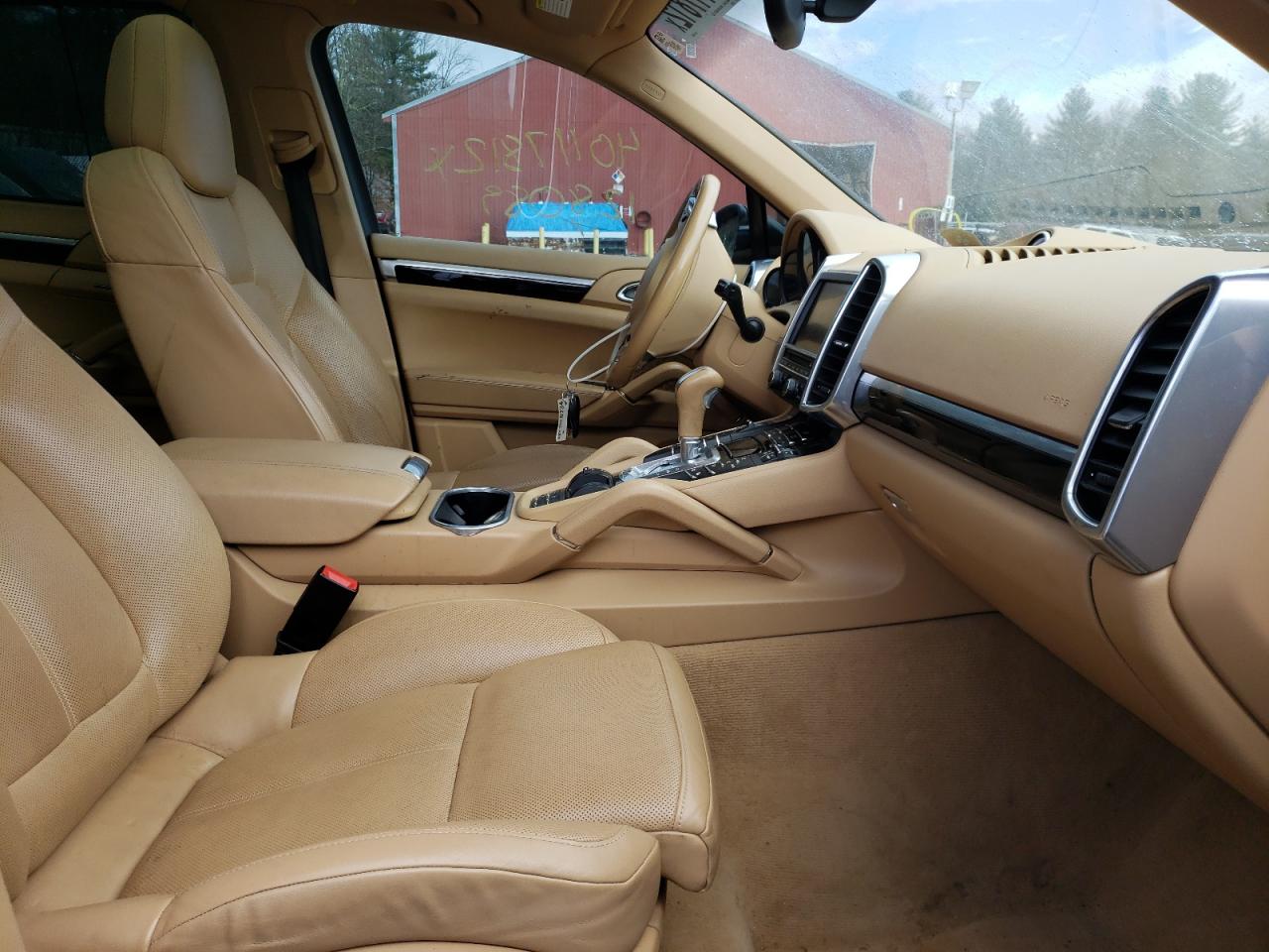 Photo 5 from auction – 2014 PORSCHE CAYENNE with VIN WP1AA2A24ELA06109